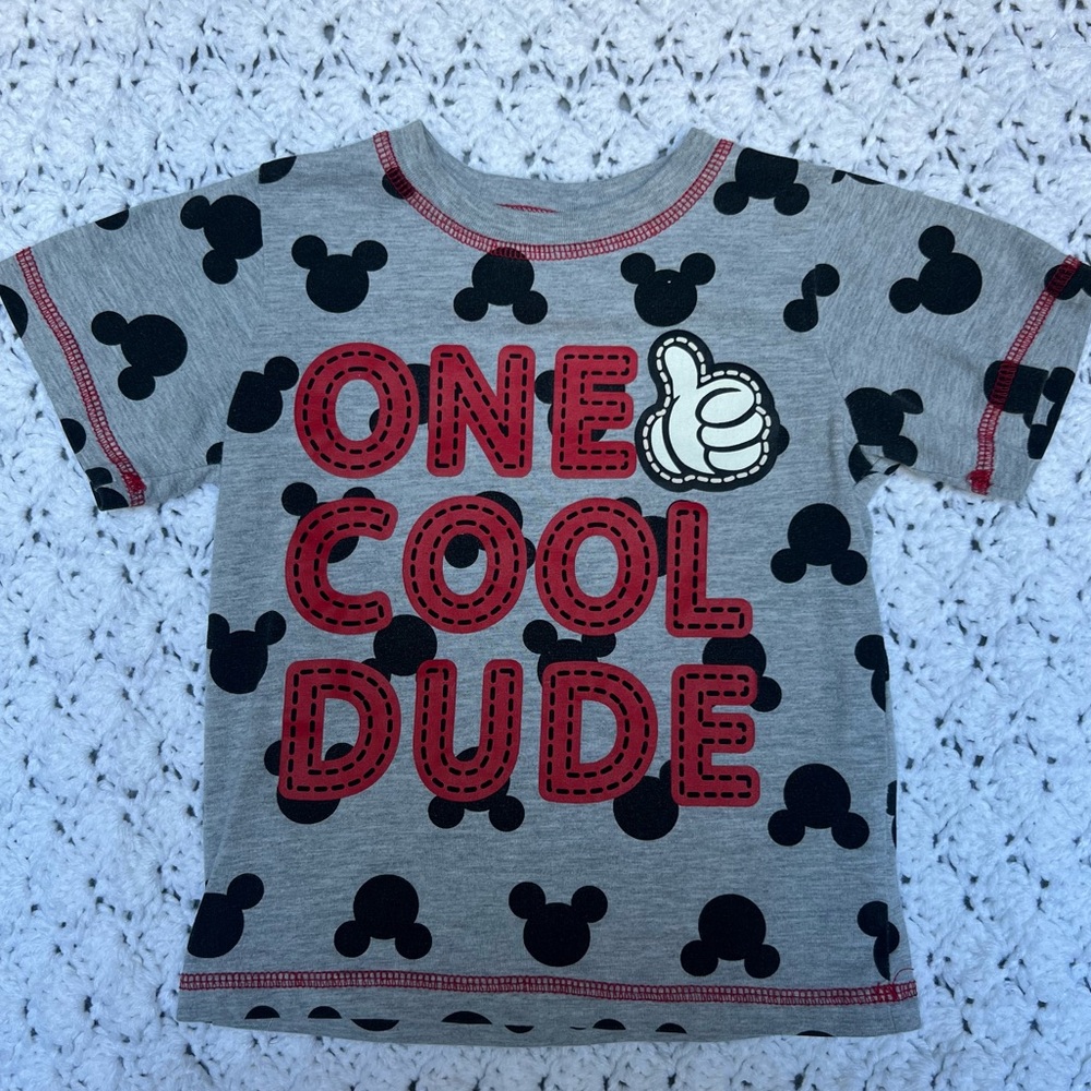 Disney Gray and Red Mickey Mouse Short Sleeve Tee